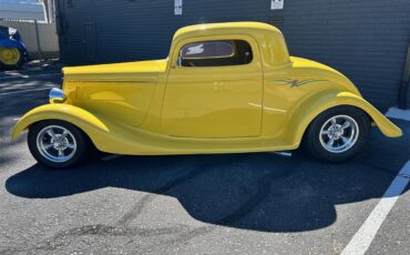 Ford-Coupe-1933-Yellow-Tan-7