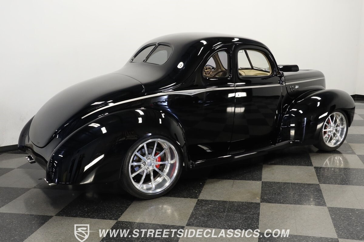 Ford-Coupe-1940-Coupe-11