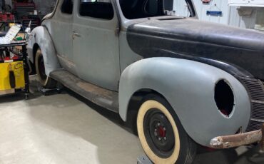 Ford-Coupe-Deluxe-1940-Coupe