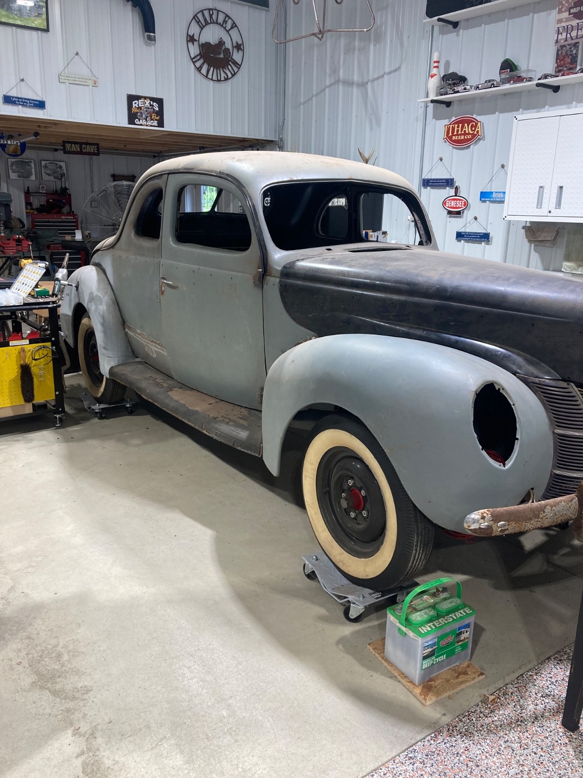 Ford Coupe Deluxe 1940 Coupe