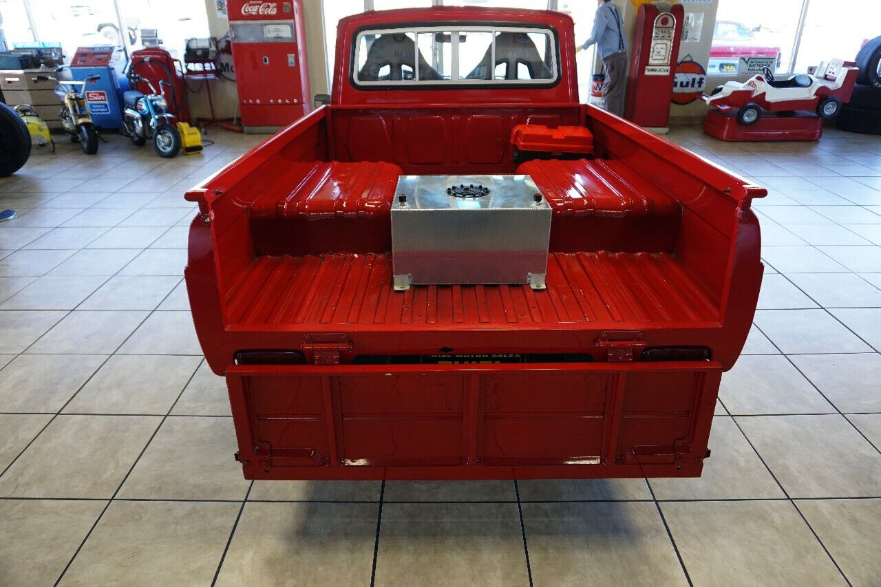 Ford-Courier-1974-Classic-Car-8