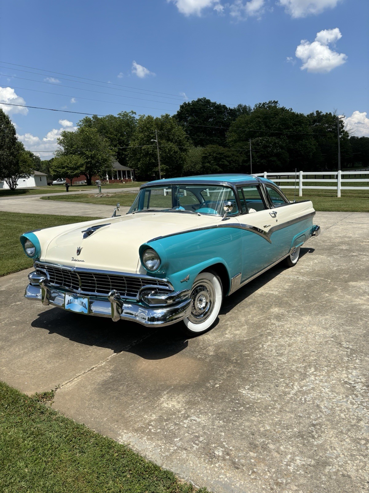 Ford Crown Victoria 1956 Sedan
