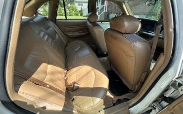 Ford-Crown-Victoria-1996-7