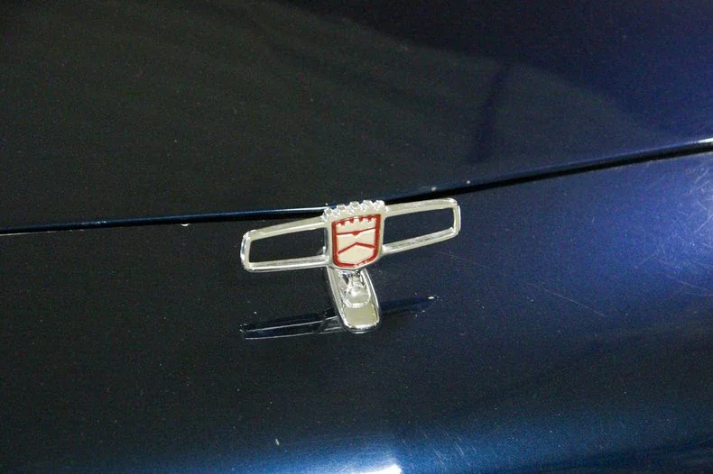 Ford-Crown-victoria-country-squire-lx-wagon-1990-Blue-Blue-1