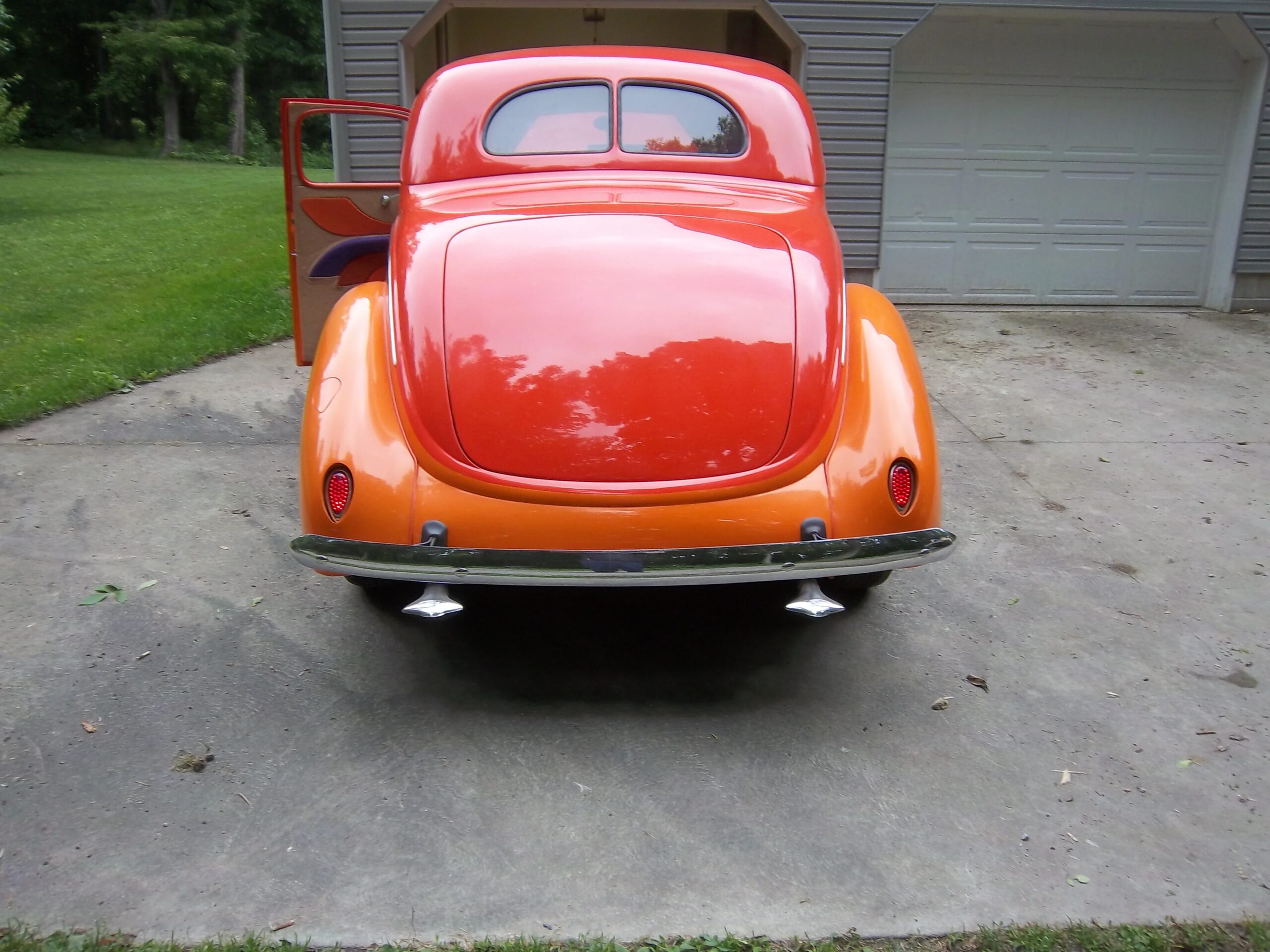 Ford-Custom-1938-Orange-Beige-5