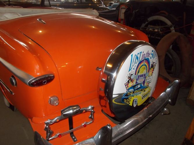Ford-Custom-1949-Orange-Black-5