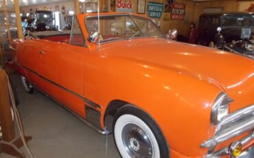Ford-Custom-1949-Orange-Black-6
