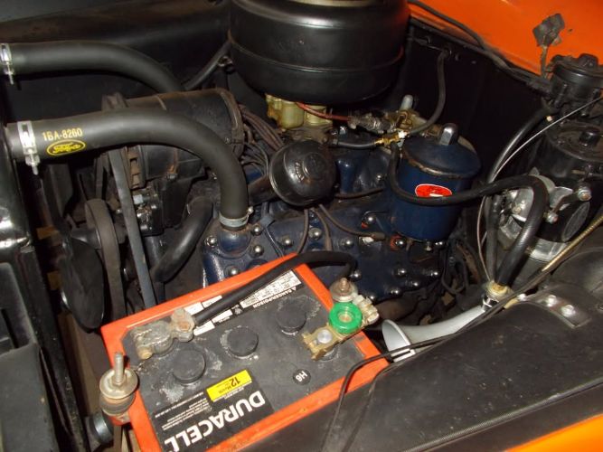 Ford-Custom-1949-Orange-Black