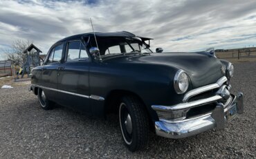 Ford-Custom-1950-Green-White-35