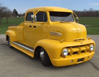 Ford-Custom-1951-Yellow-Tan-1