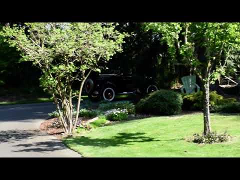 Ford-Deluxe-1931-Black-Tan-1