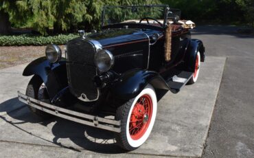 Ford-Deluxe-1931-Black-Tan-12