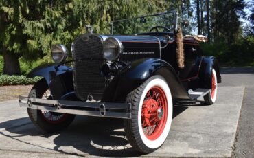 Ford-Deluxe-1931-Black-Tan-17