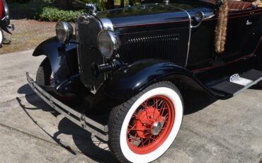 Ford-Deluxe-1931-Black-Tan-19