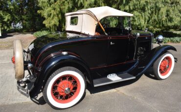 Ford-Deluxe-1931-Black-Tan-22