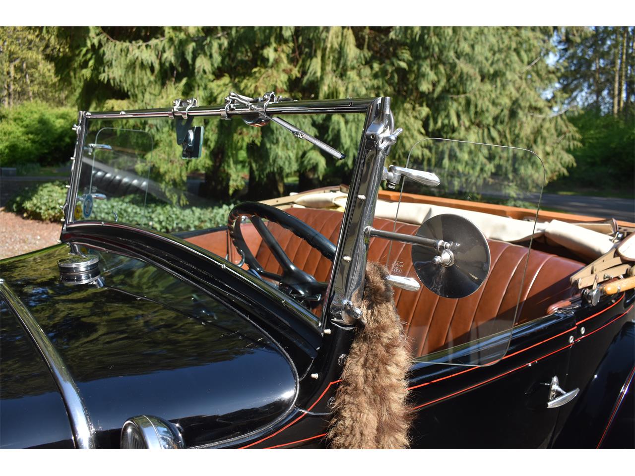 Ford-Deluxe-1931-Black-Tan-24
