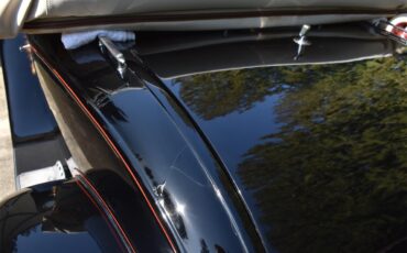 Ford-Deluxe-1931-Black-Tan-27