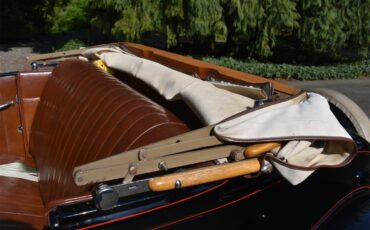 Ford-Deluxe-1931-Black-Tan-30