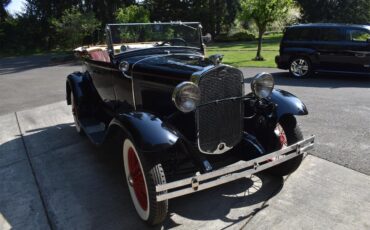 Ford-Deluxe-1931-Black-Tan-36