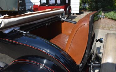 Ford-Deluxe-1931-Black-Tan-39