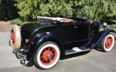 Ford-Deluxe-1931-Black-Tan-43