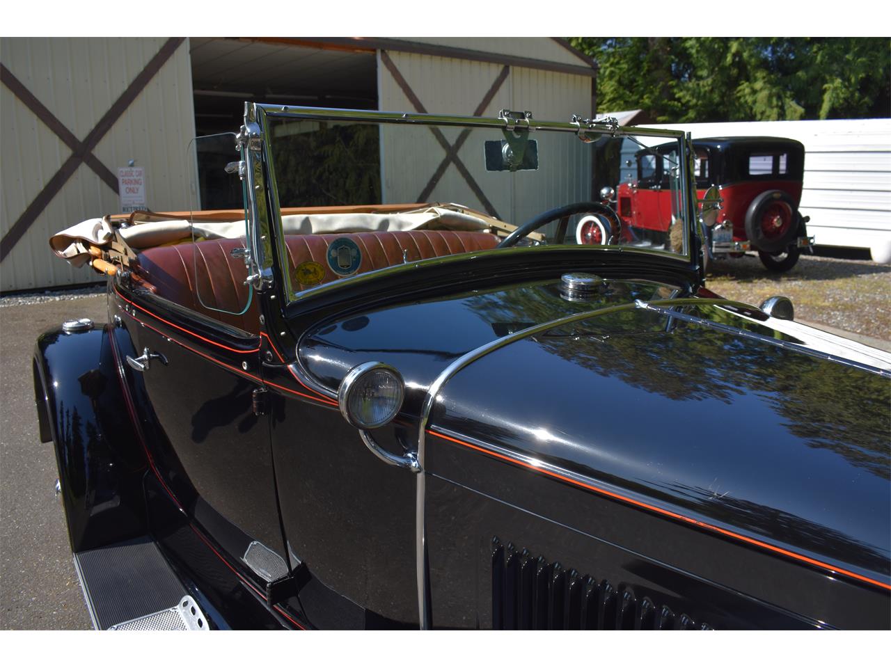 Ford-Deluxe-1931-Black-Tan-49