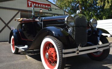 Ford-Deluxe-1931-Black-Tan-50