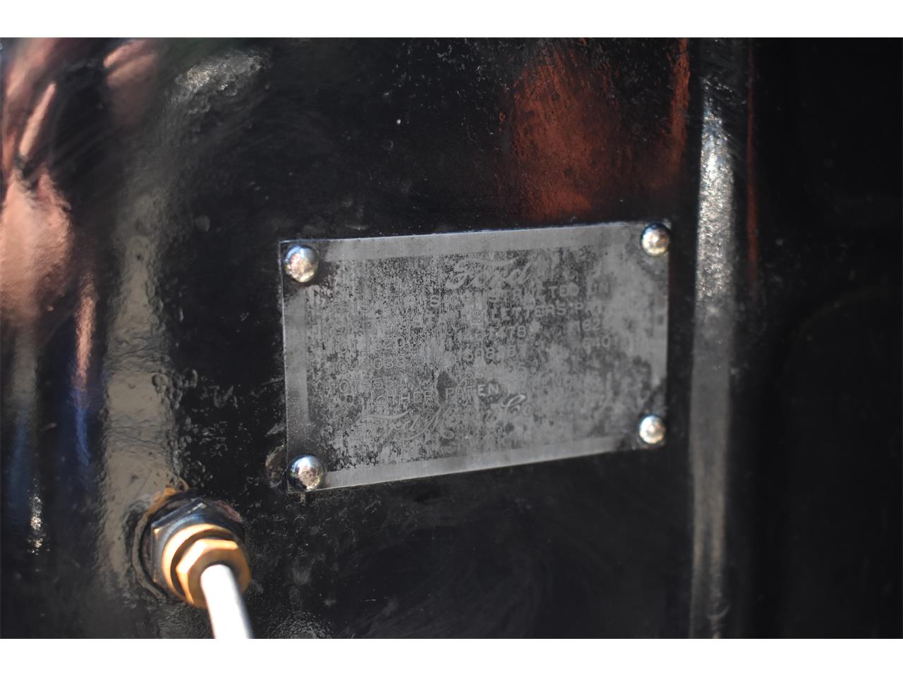 Ford-Deluxe-1931-Black-Tan-57