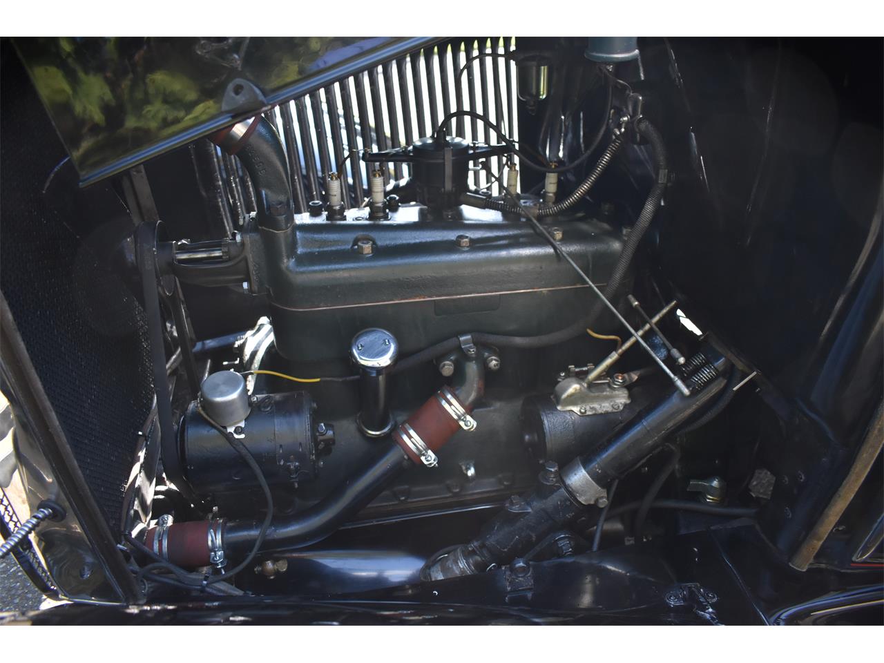 Ford-Deluxe-1931-Black-Tan-59