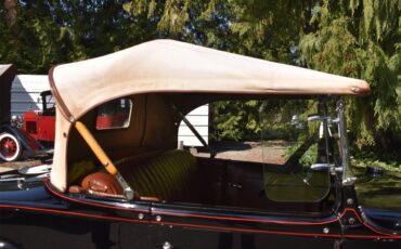 Ford-Deluxe-1931-Black-Tan-76