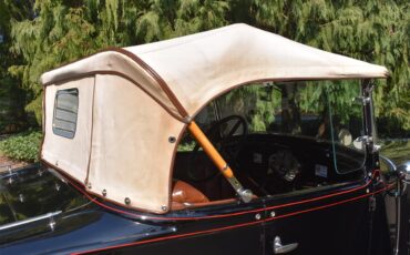 Ford-Deluxe-1931-Black-Tan-77