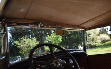 Ford-Deluxe-1931-Black-Tan-83