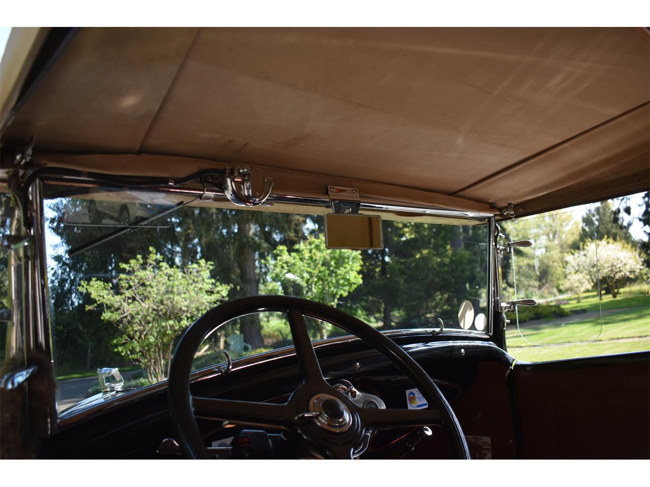 Ford-Deluxe-1931-Black-Tan-83