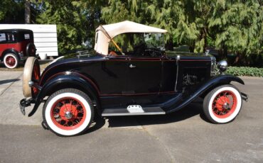 Ford-Deluxe-1931-Black-Tan-87