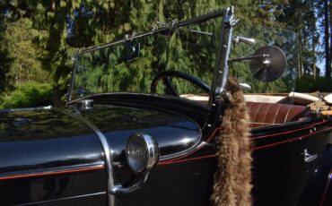 Ford-Deluxe-1931-Black-Tan-89