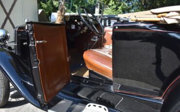 Ford-Deluxe-1931-Black-Tan-90