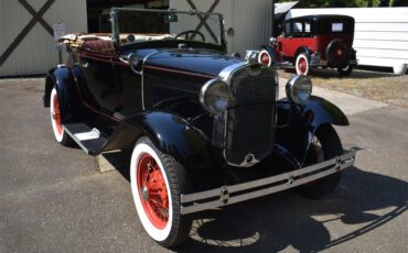 Ford-Deluxe-1931-Black-Tan-92