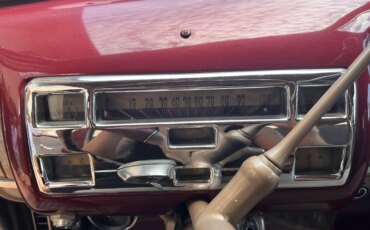 Ford-Deluxe-1940-Burgundy-Beige-15