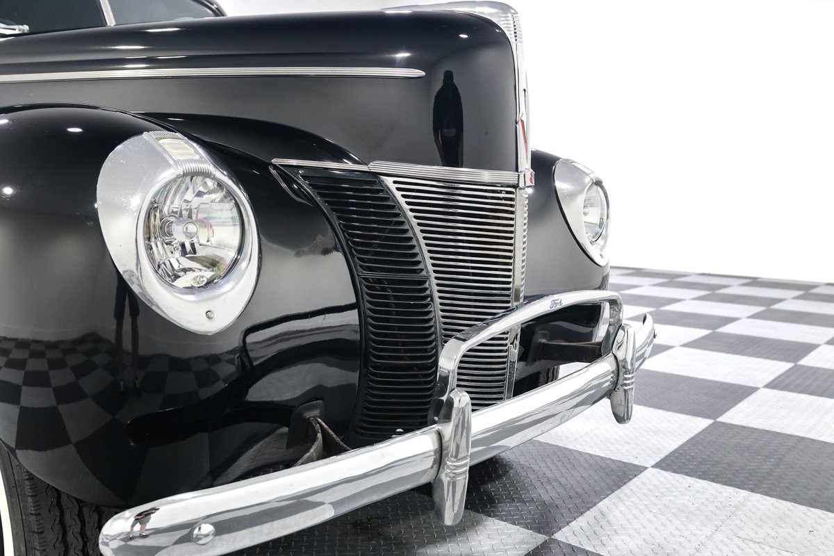 Ford-Deluxe-1940-Coupe-8