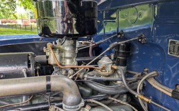 Ford-Deluxe-1941-Blue-Beige-12