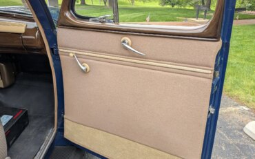Ford-Deluxe-1941-Blue-Beige-8