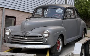 Ford-Deluxe-1948-Coupe-1