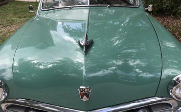 Ford-Deluxe-1951-Sedan-10