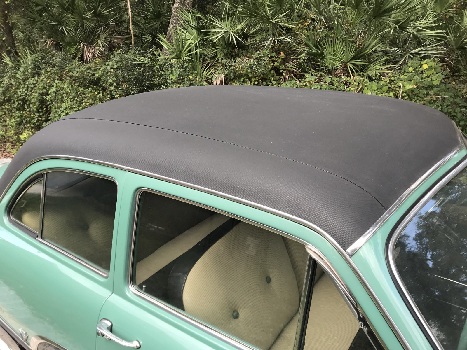 Ford-Deluxe-1951-Sedan-12