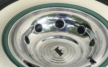 Ford-Deluxe-1951-Sedan-24