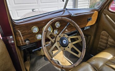 Ford-Deluxe-tudor-1937-Burgundy-Tan-10