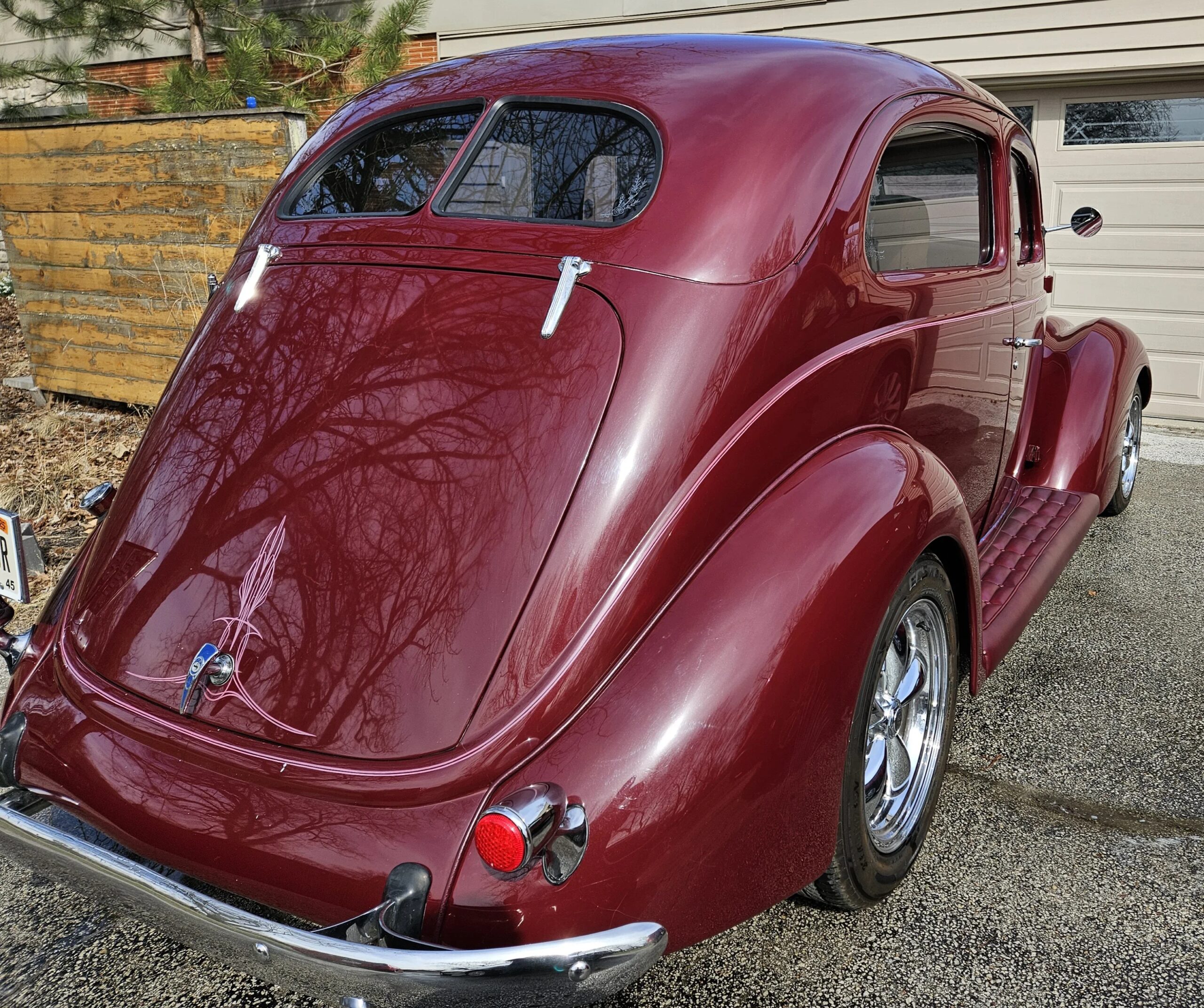 Ford-Deluxe-tudor-1937-Burgundy-Tan-7