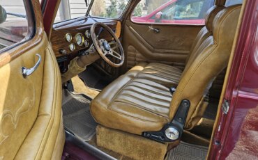 Ford-Deluxe-tudor-1937-Burgundy-Tan-9