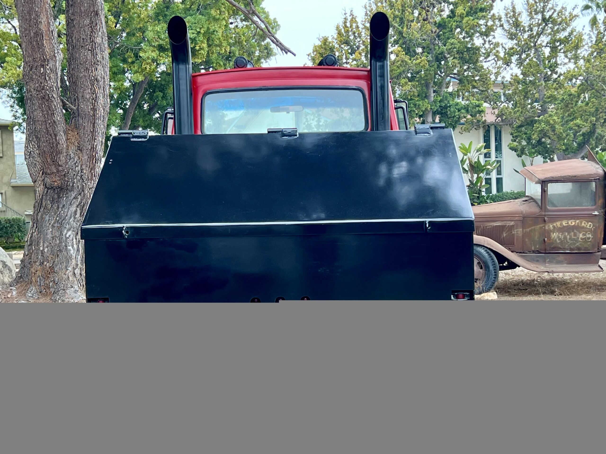 Ford-E-350-and-econoline-350-1976-Red-Burgundy-4