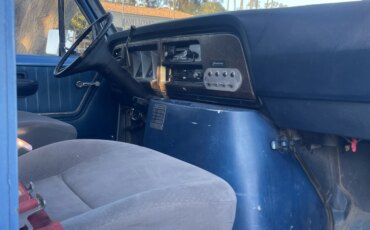 Ford-E-350-and-econoline-350-van-1978-Blue-Black-2